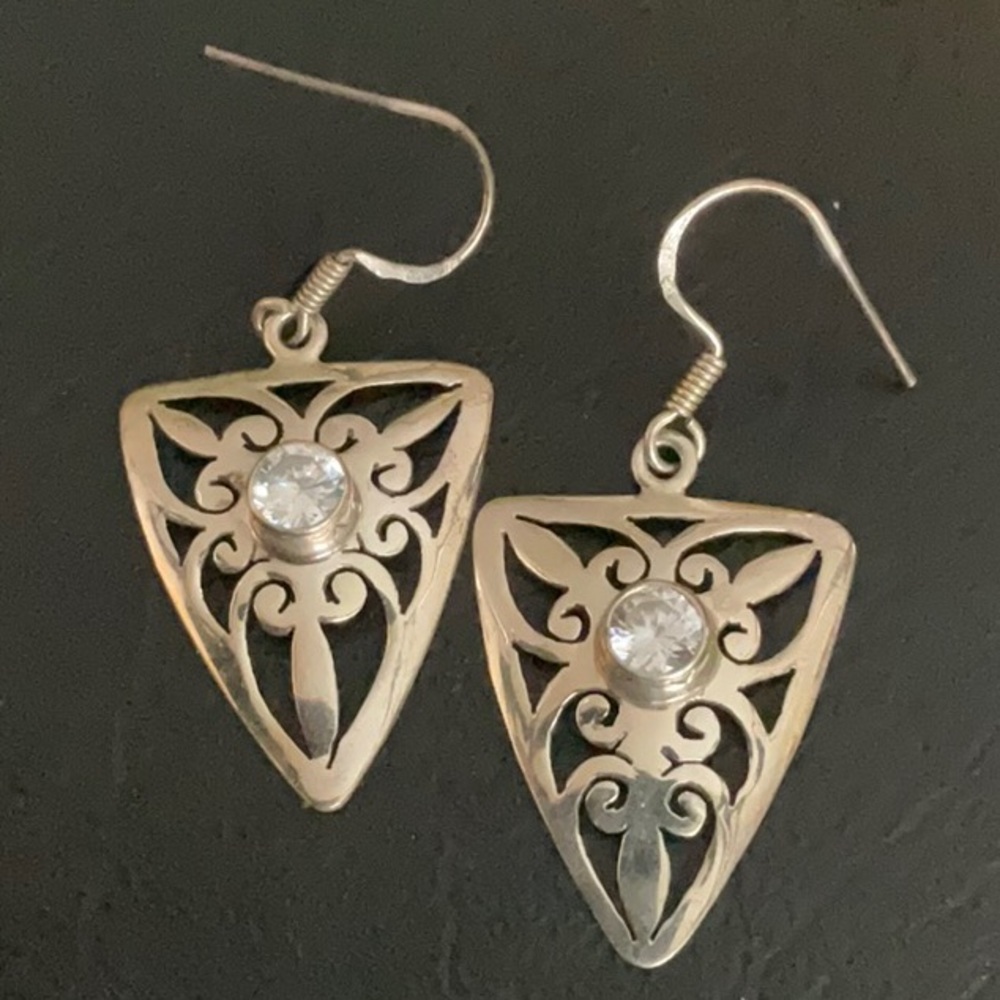 Faceted Quartz Filigree Scroll Silver Ear Rings